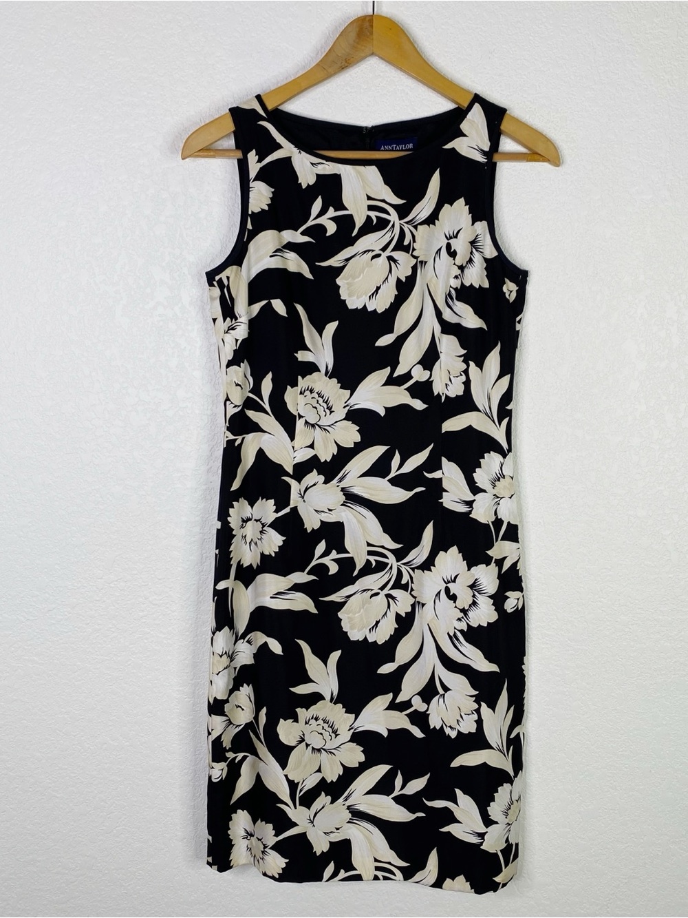 Vintage Ann Taylor Black, White & Tan Floral 100% Silk Sheath Dress